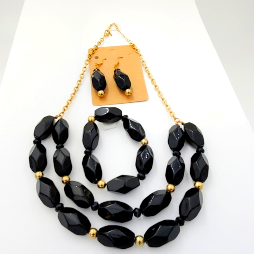 247NEB120 Handmade Vintage 3 pcs Black and Gold Necklace Set